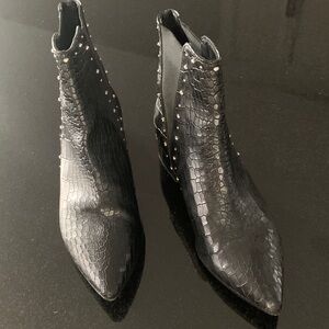 Elegant Black Textured Ankle Booties